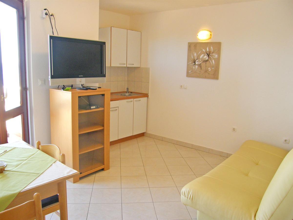 Apartments Rina Primošten Exterior foto